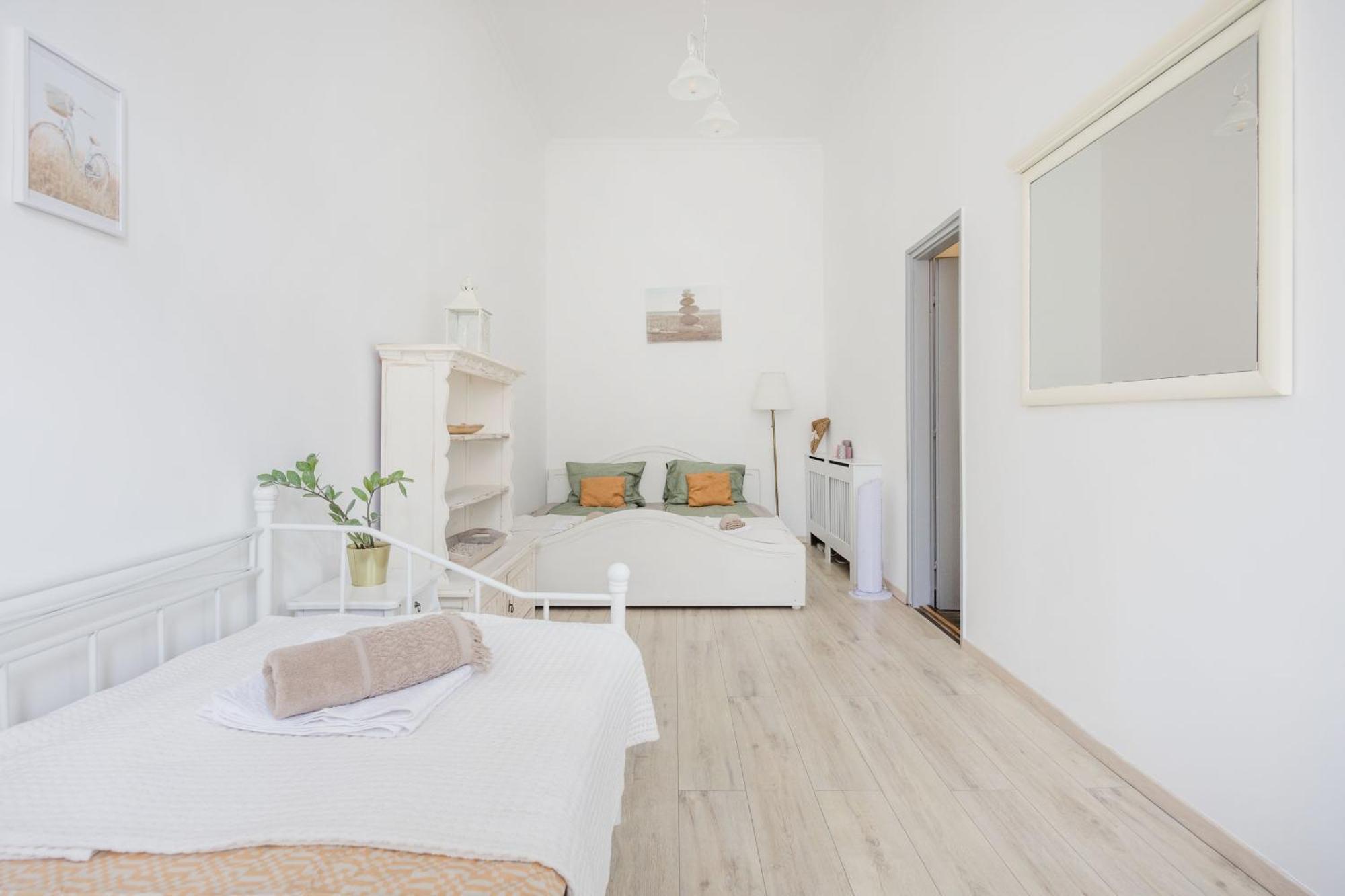 A Touch Of Provence And Pastels In The Centre Apartamento Budapeste Exterior foto